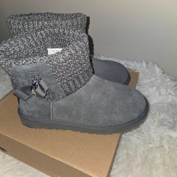 UGG Classic Solene Mini Bootie - Picture 9 of 10